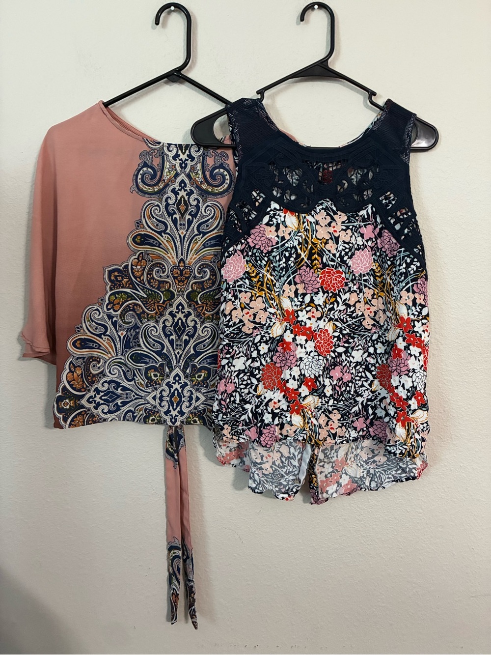Women’s pink design blouse & Floral Crochet Yoke Tank Top - Navy